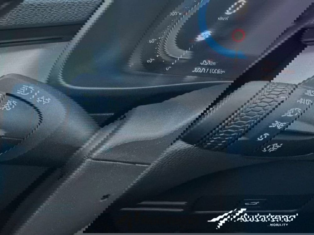 Volvo XC40 usata a Lecce (10)