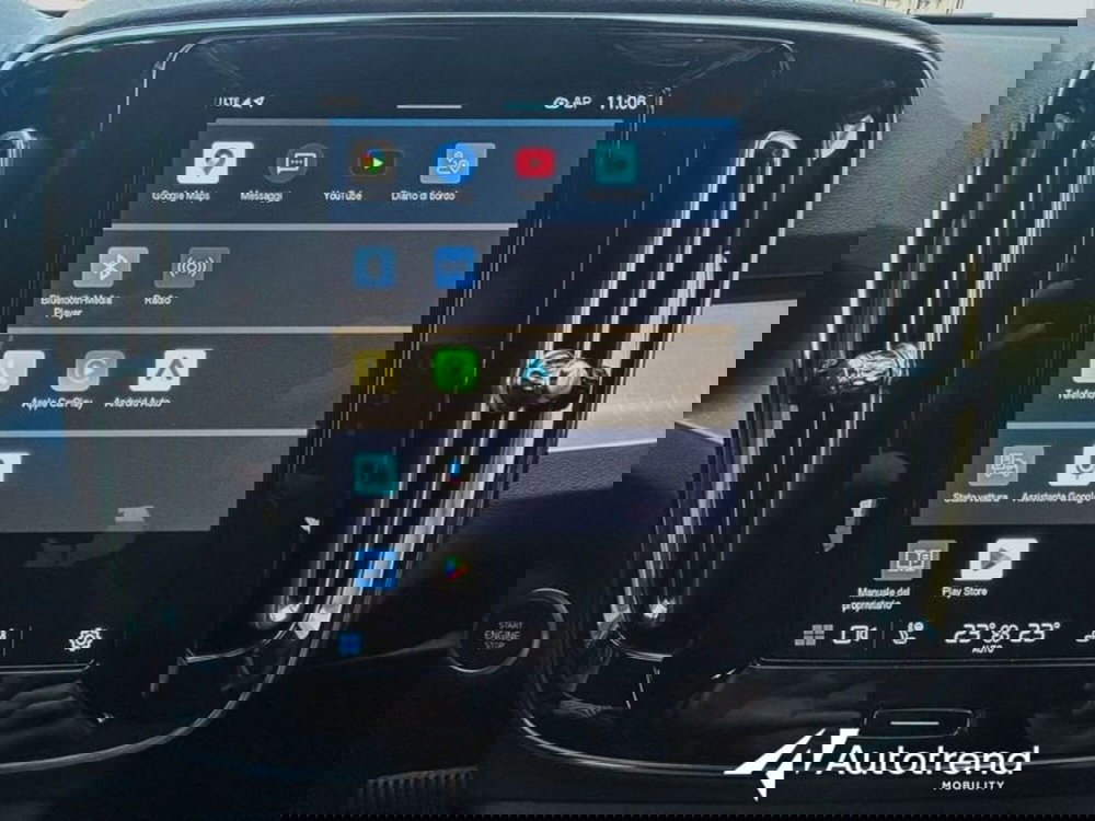 Volvo XC40 usata a Lecce (16)