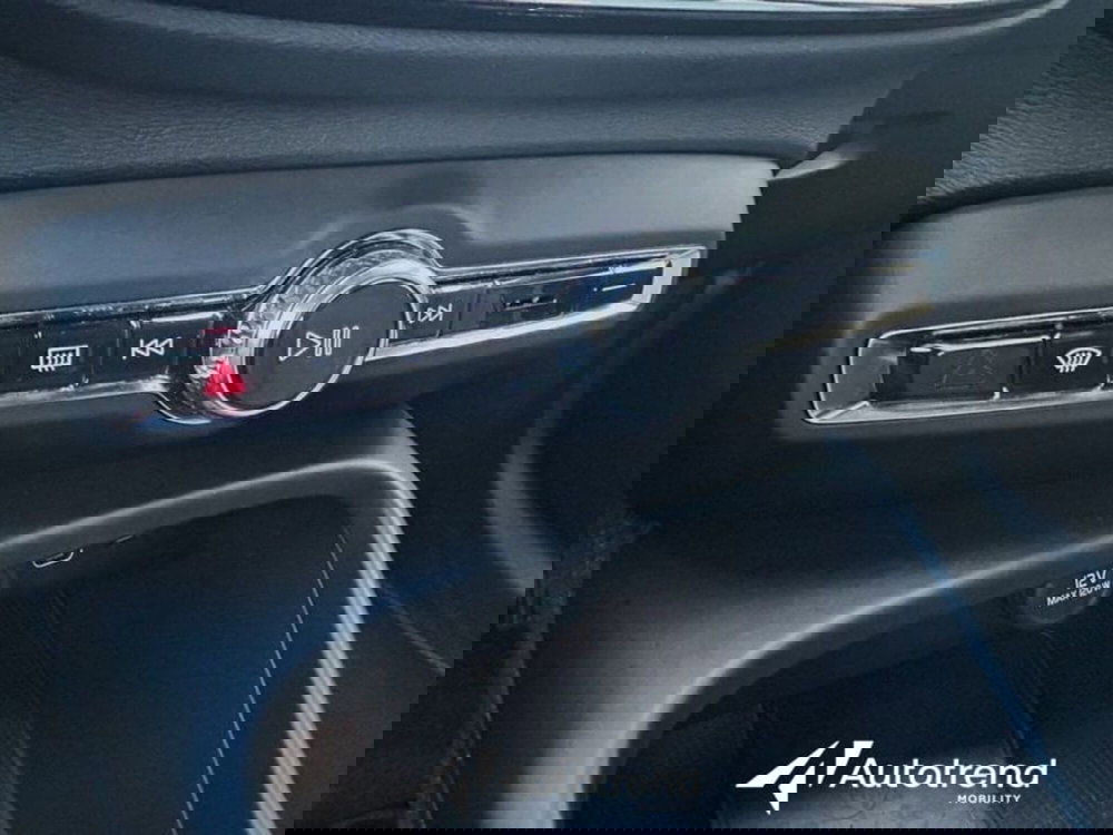 Volvo XC40 usata a Lecce (18)