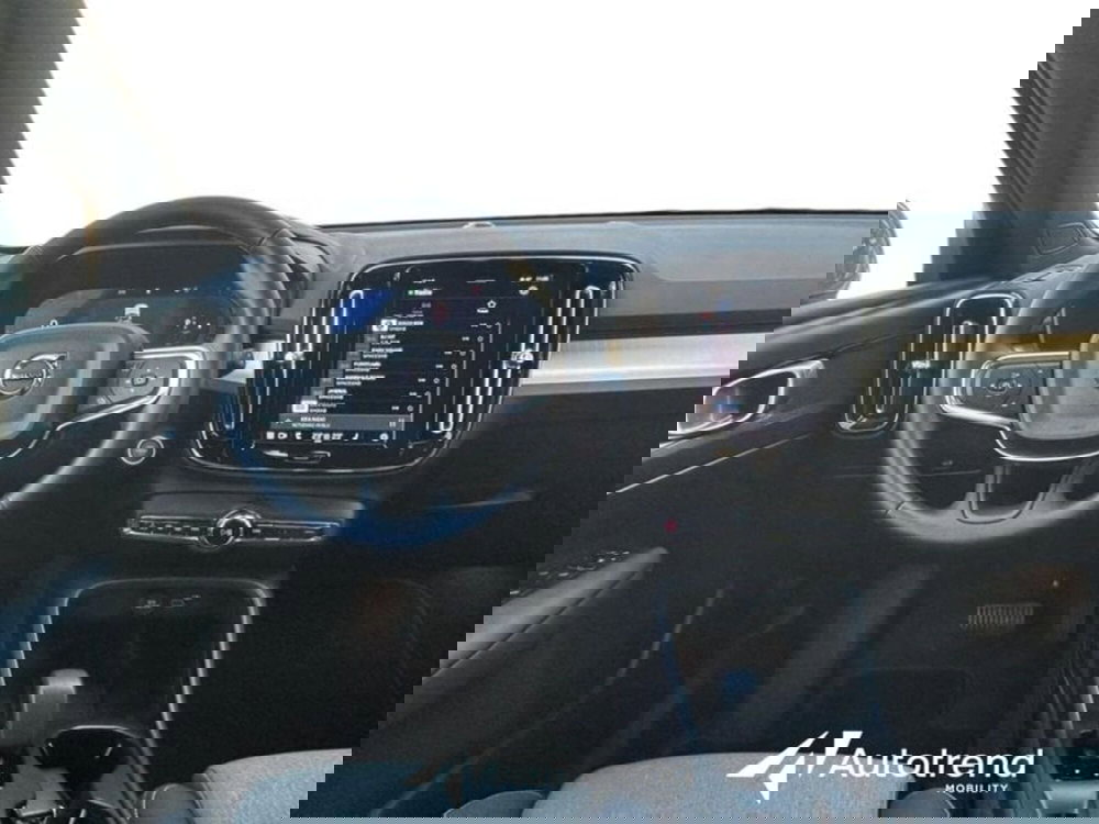Volvo XC40 usata a Lecce (8)