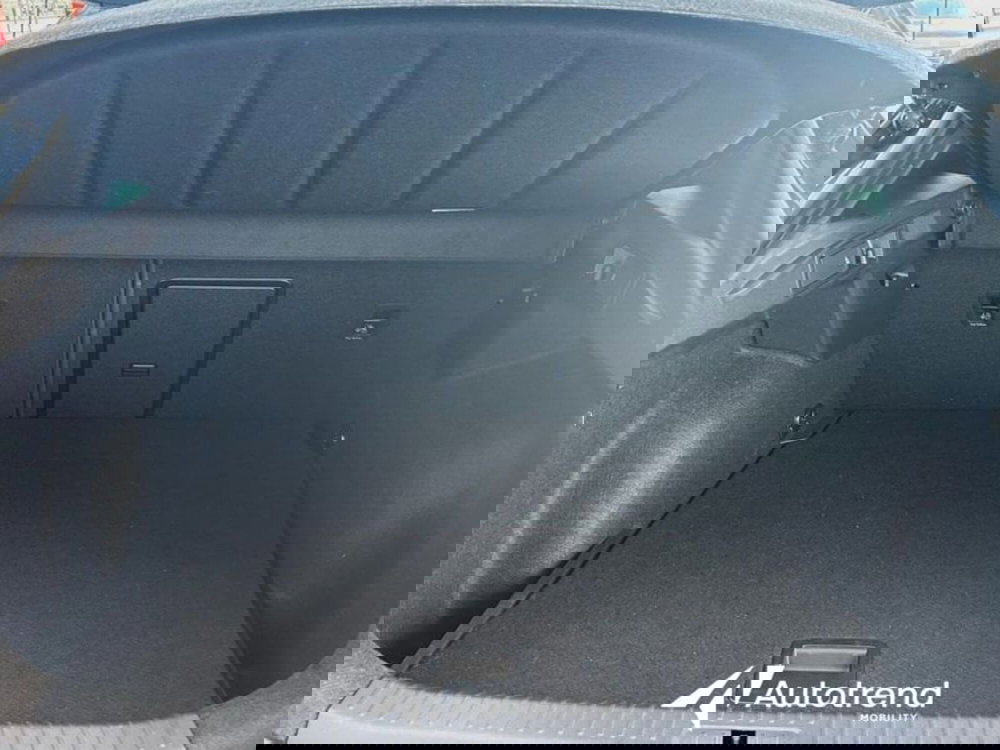 Cupra Formentor usata a Lecce (17)