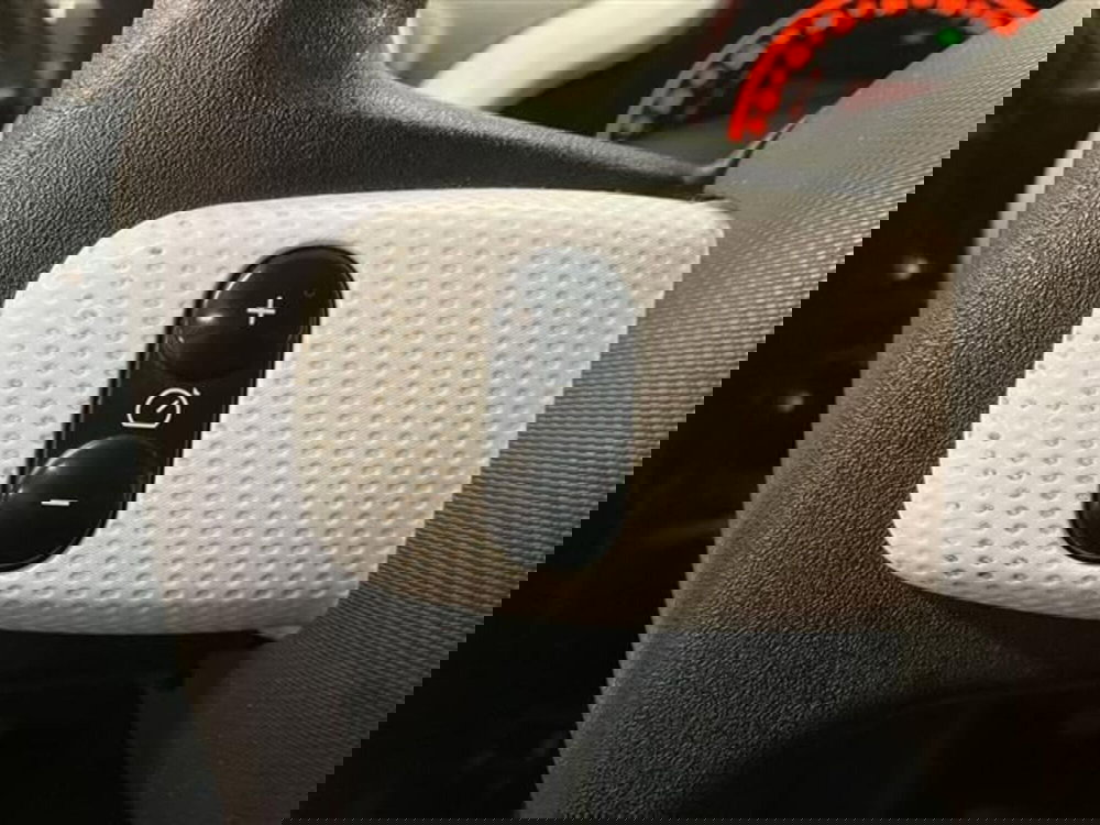 Renault Twingo usata a Como (17)