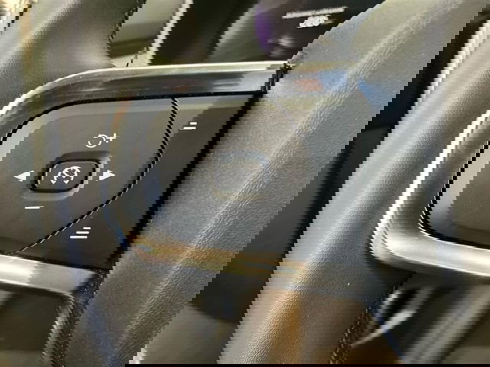 Volvo XC40 usata a Como (17)