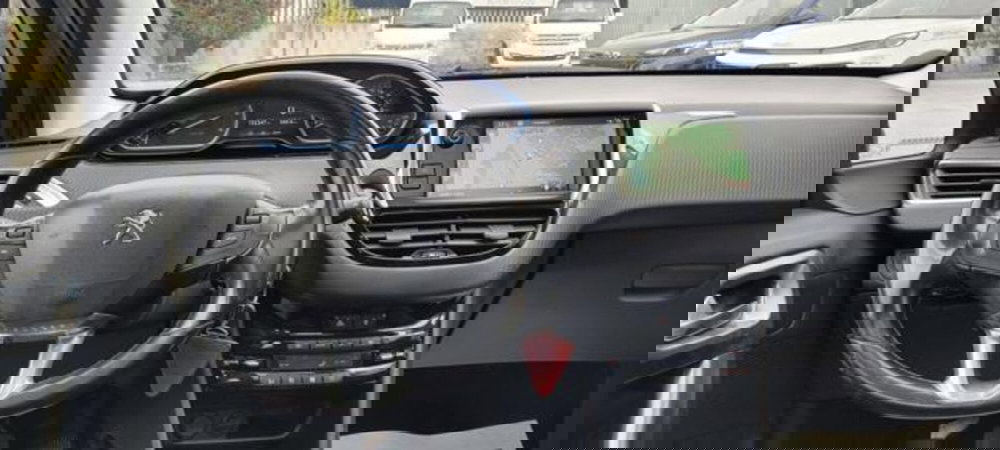 Peugeot 2008 usata a Napoli (8)