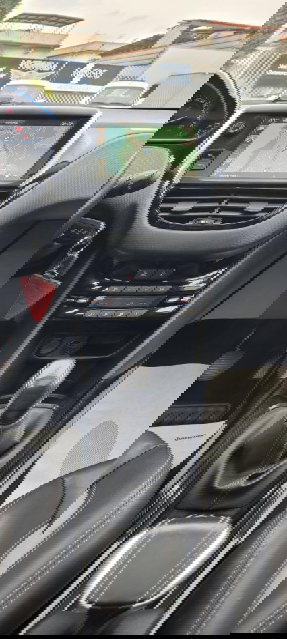 Peugeot 2008 usata a Napoli (9)