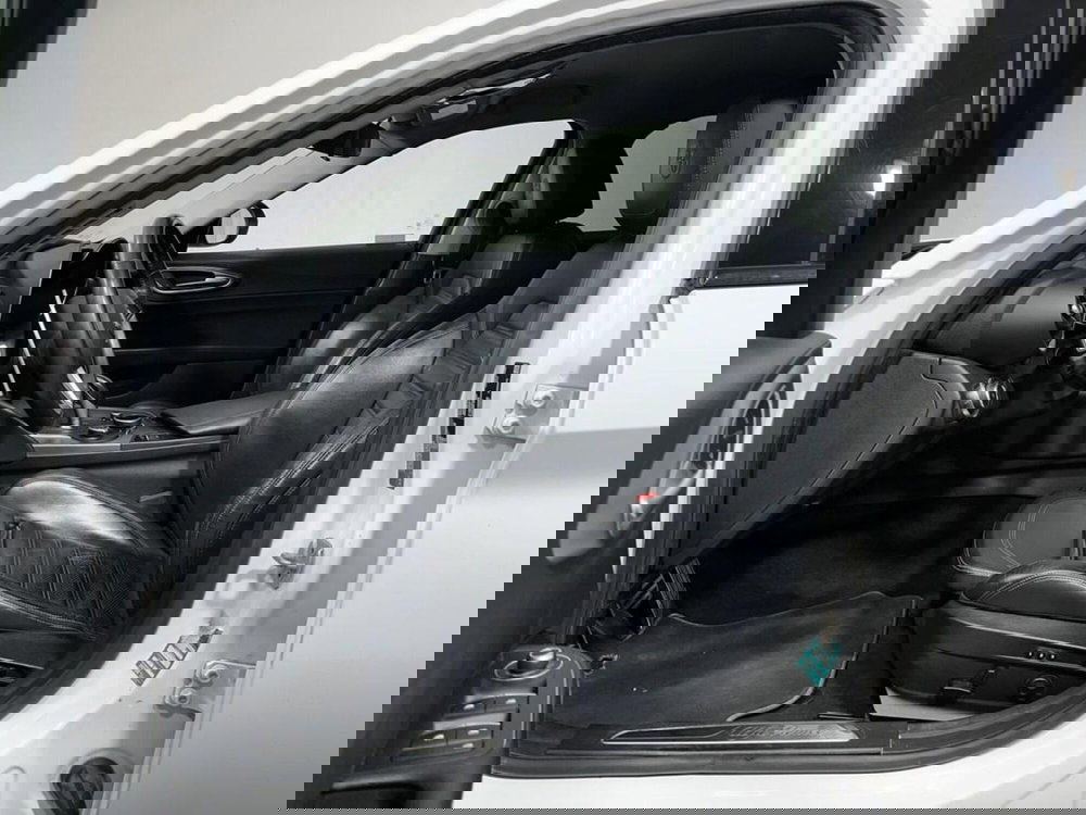 Alfa Romeo Giulia usata a Sondrio (10)