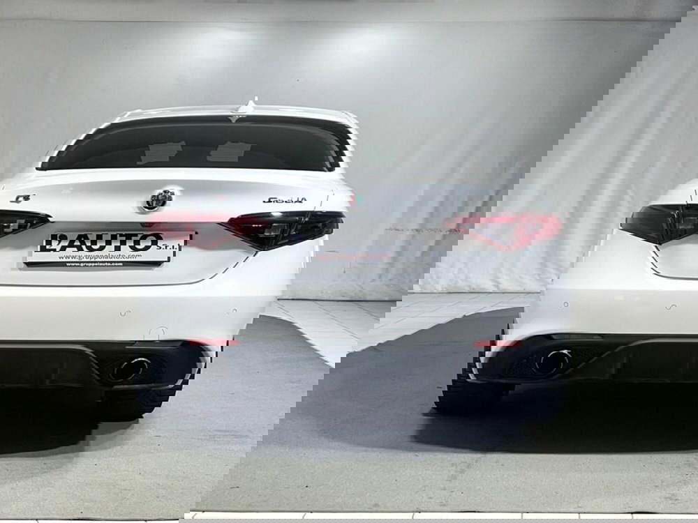 Alfa Romeo Giulia usata a Sondrio (4)