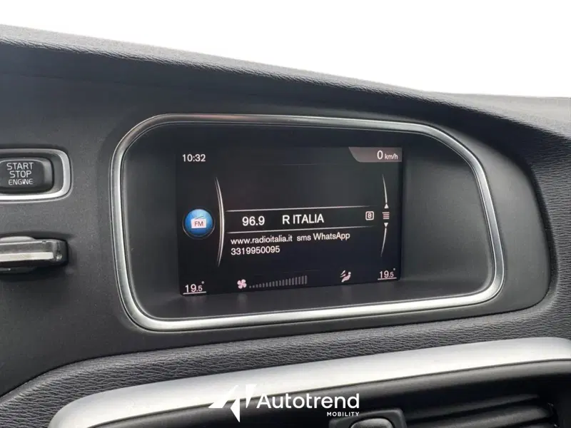 Volvo V40 usata a Bari (11)