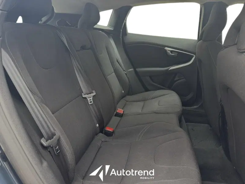 Volvo V40 usata a Bari (15)
