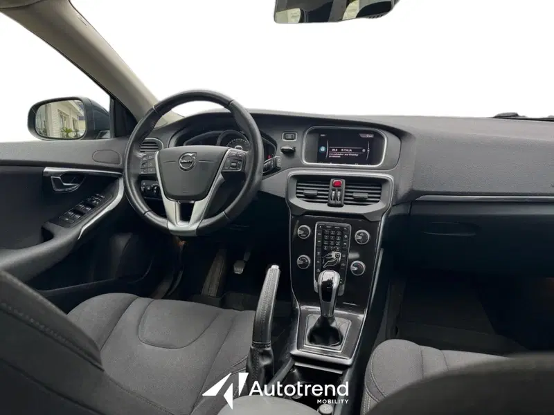 Volvo V40 usata a Bari (7)