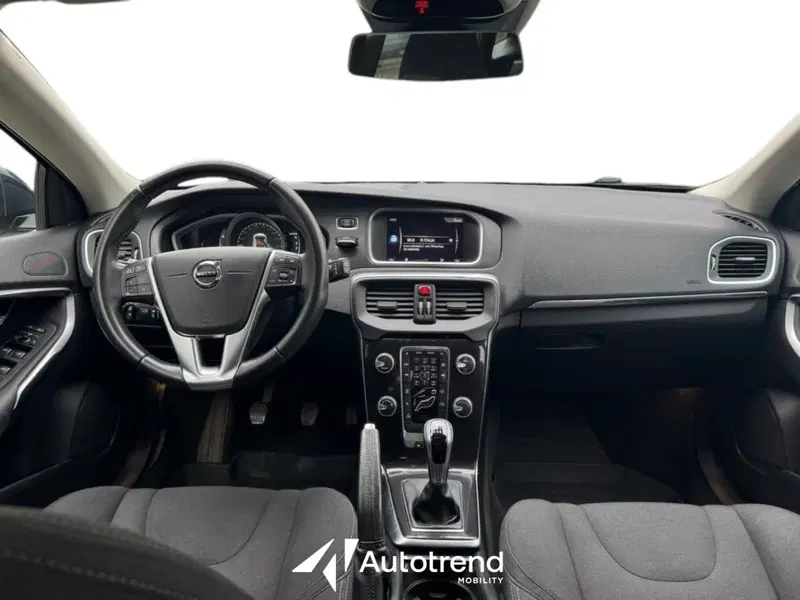 Volvo V40 usata a Bari (8)