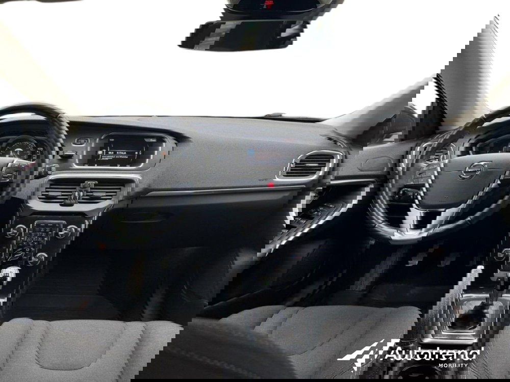 Volvo V40 usata a Bari (8)