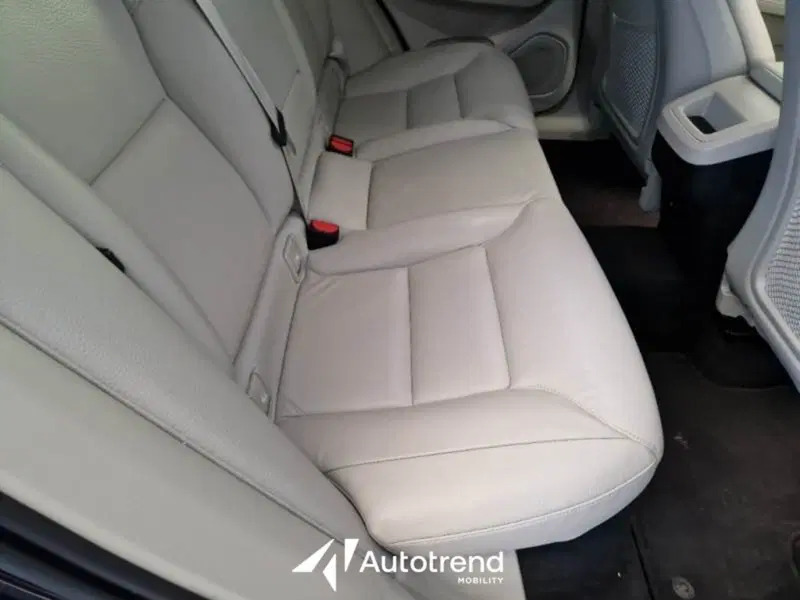 Volvo XC60 usata a Bari (12)