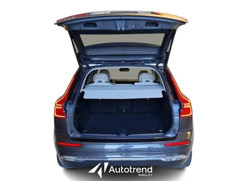 Volvo XC60 usata a Bari (6)