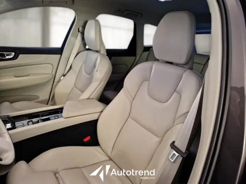 Volvo XC60 usata a Bari (7)