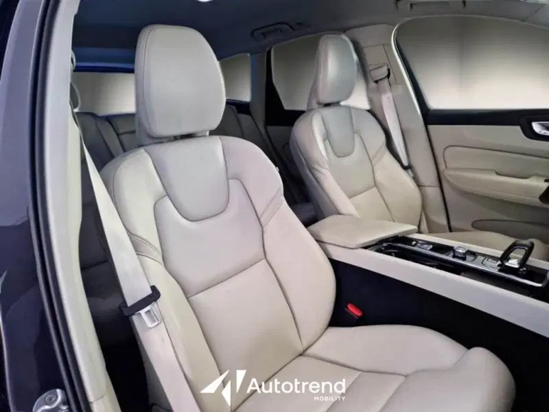 Volvo XC60 usata a Bari (8)