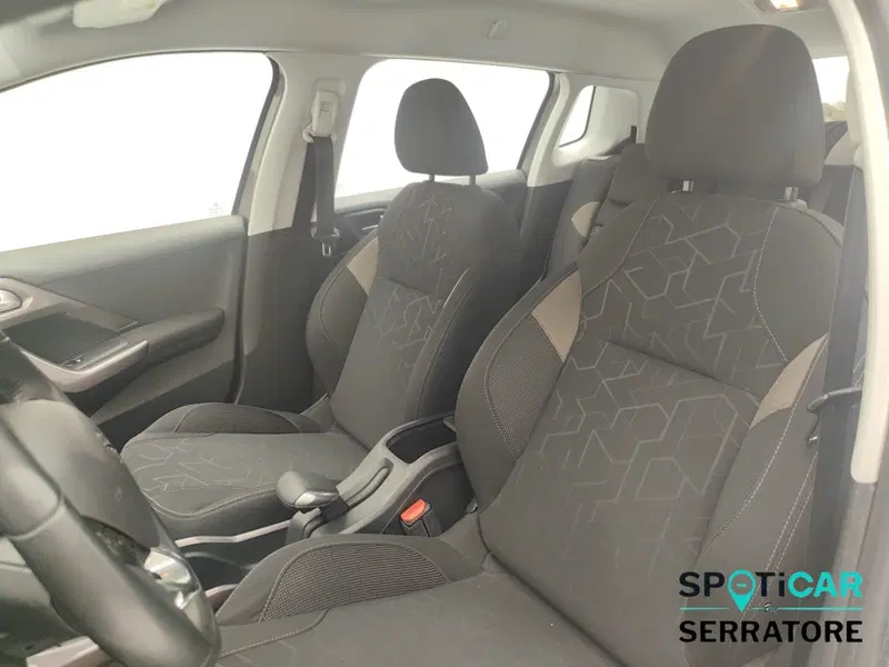 Peugeot 2008 usata a Como (12)