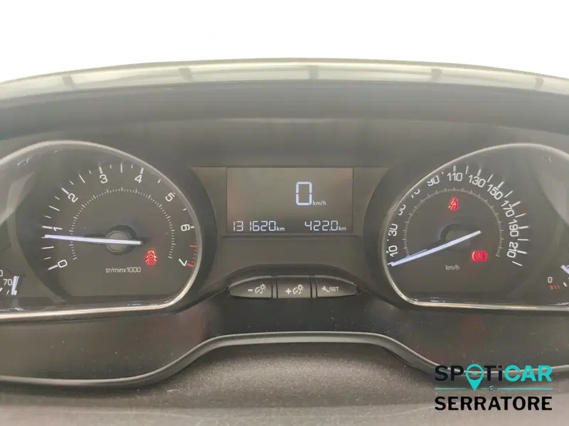 Peugeot 2008 usata a Como (8)