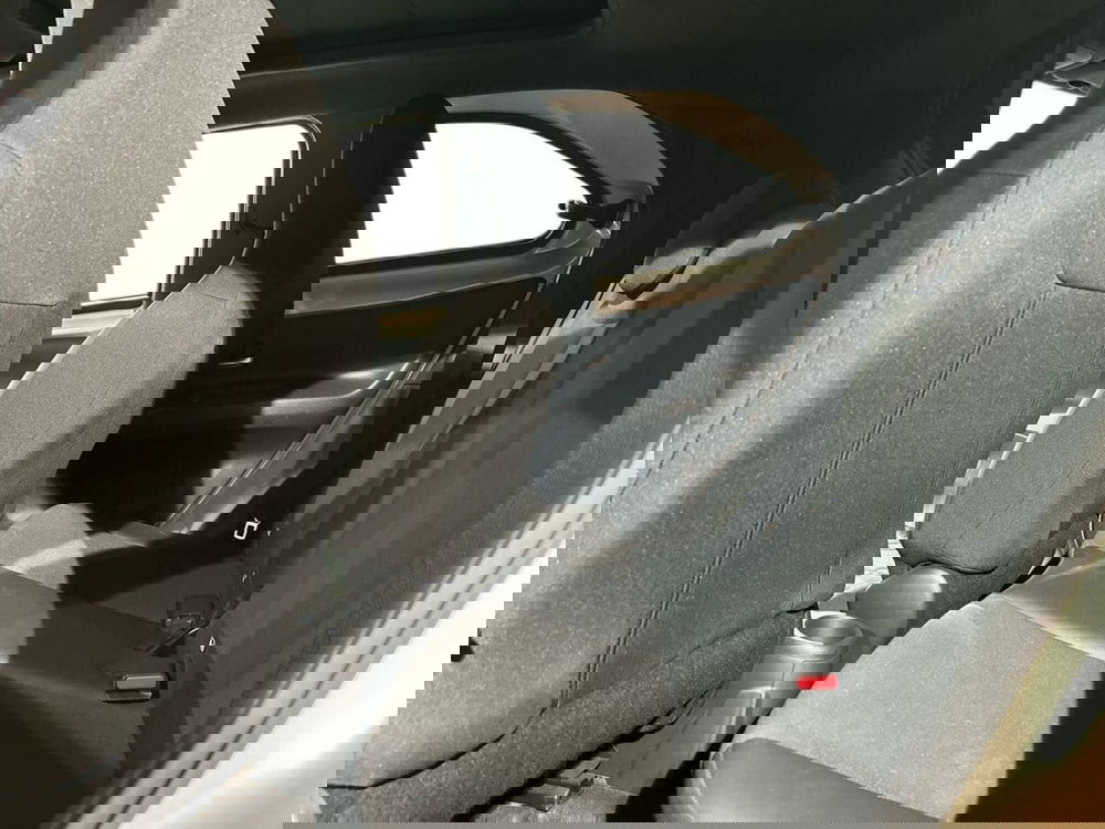 Toyota Aygo X usata a Lecco (12)