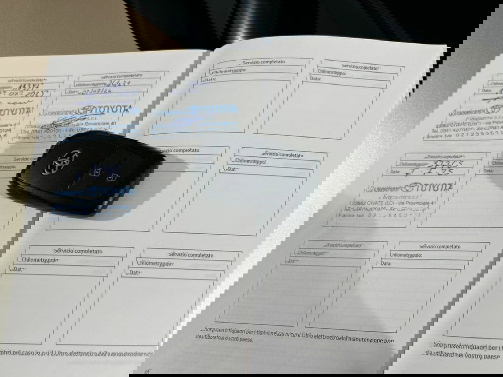 Toyota Aygo X usata a Lecco (16)