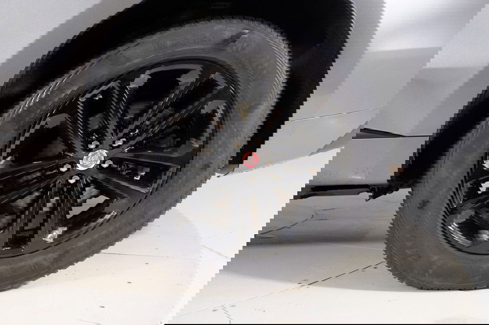 Jaguar F-Pace usata a Torino (9)