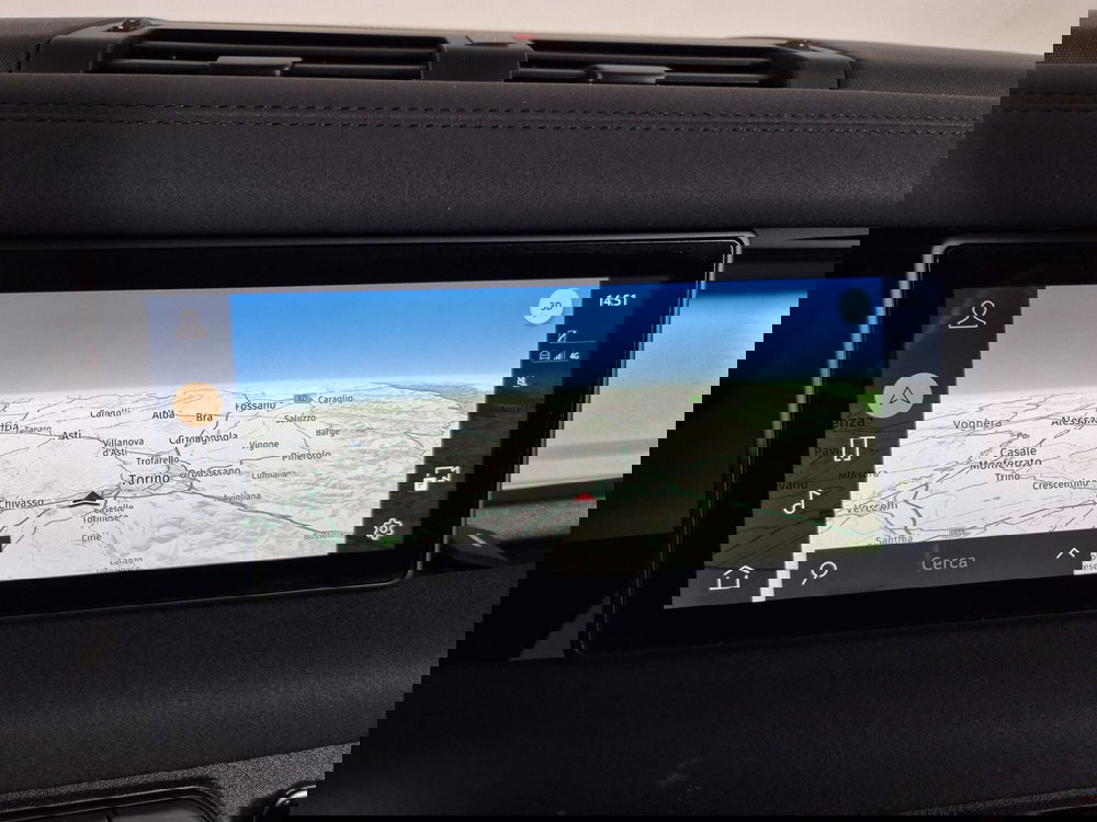 Land Rover Defender usata a Torino (11)