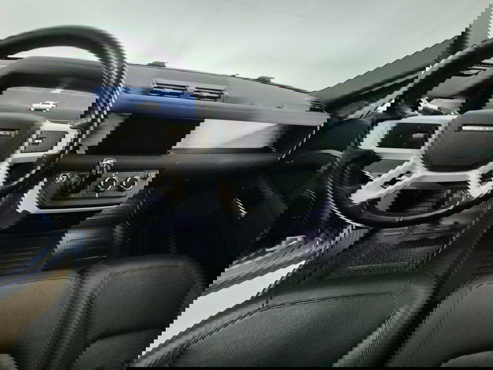 Land Rover Defender usata a Torino (4)