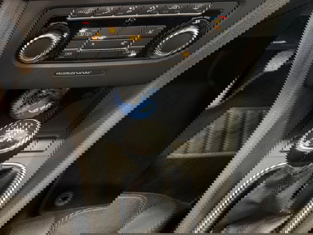 Volkswagen Golf usata a Napoli (14)