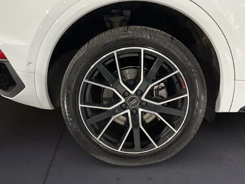 Audi Q5 Sportback usata a Torino (5)