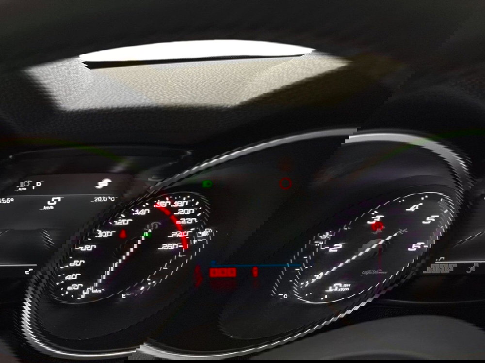 Alfa Romeo Stelvio usata a Torino (15)