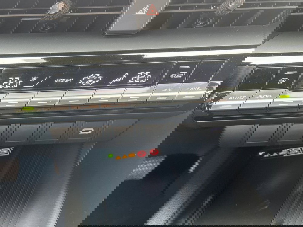 Toyota Toyota C-HR usata a Ragusa (14)