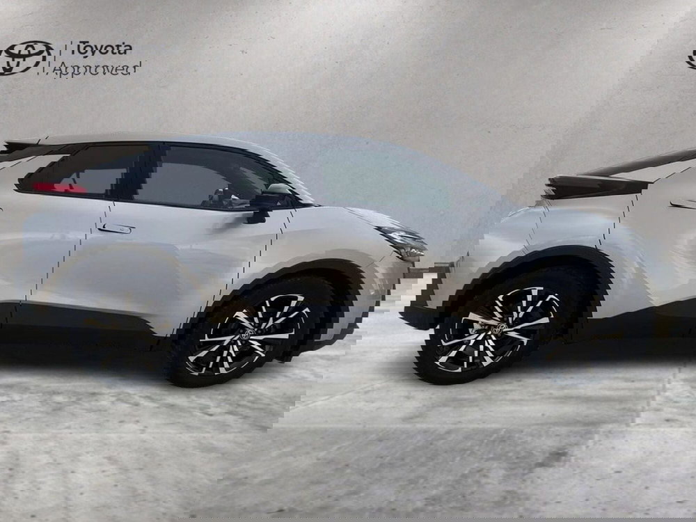 Toyota Toyota C-HR usata a Ragusa (4)