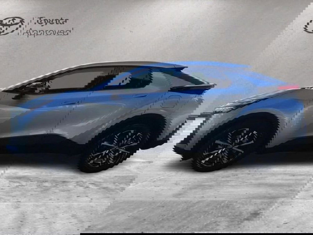 Toyota Toyota C-HR usata a Cagliari (4)