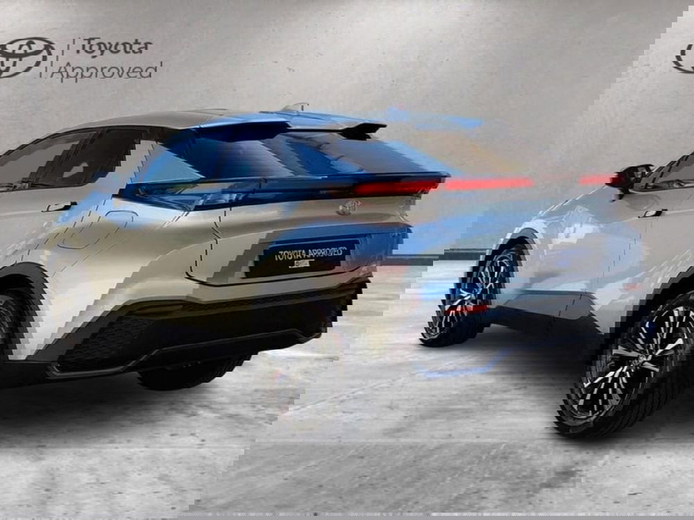 Toyota Toyota C-HR usata a Cagliari (6)