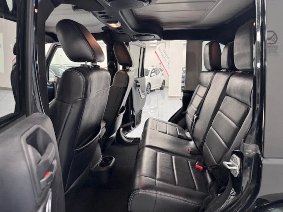 Jeep Wrangler Unlimited usata a Prato (10)