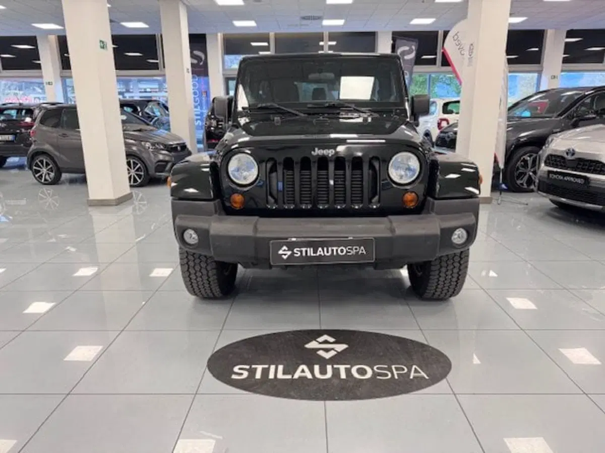 Jeep Wrangler Unlimited usata a Prato (2)