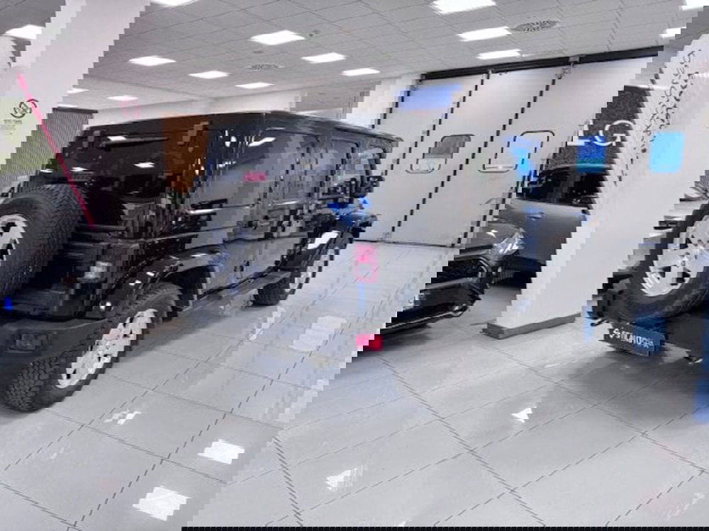 Jeep Wrangler Unlimited usata a Prato (4)
