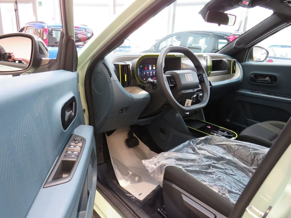 Fiat Grande Panda nuova a Monza e Brianza (9)