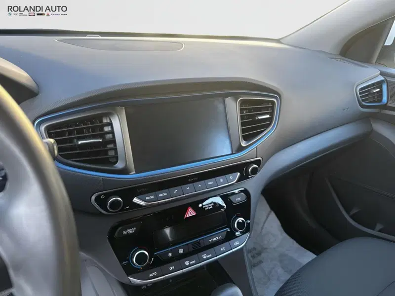 Hyundai Ioniq usata a Alessandria (12)