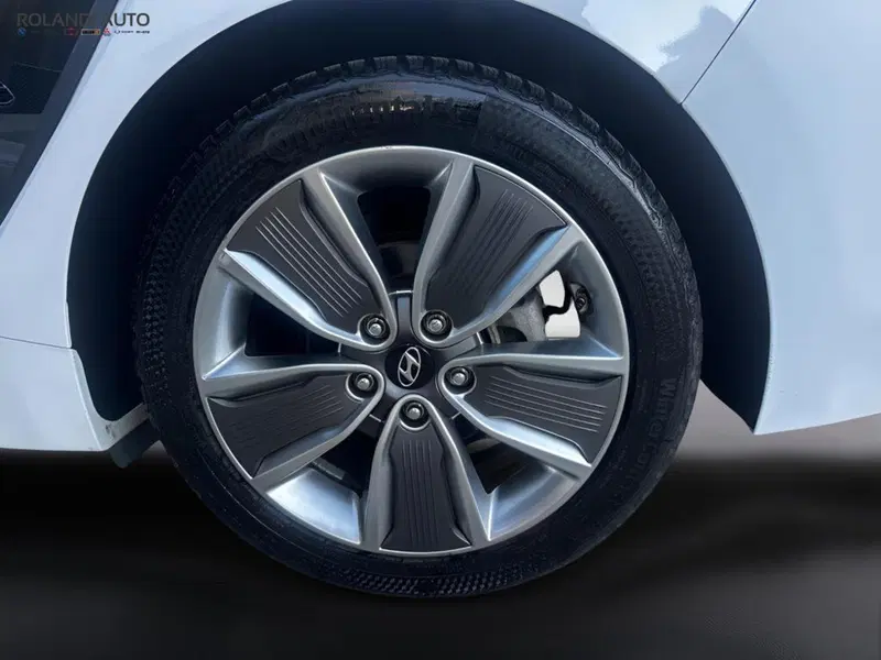 Hyundai Ioniq usata a Alessandria (7)