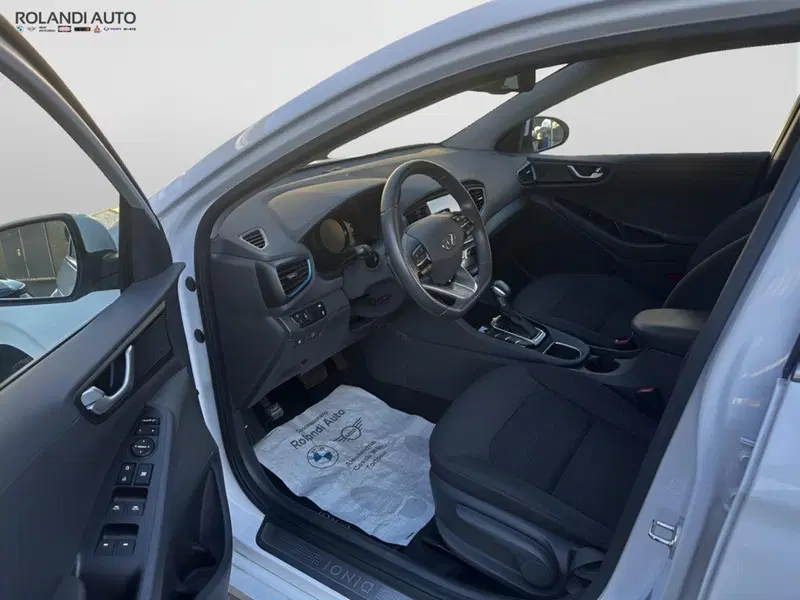 Hyundai Ioniq usata a Alessandria (9)