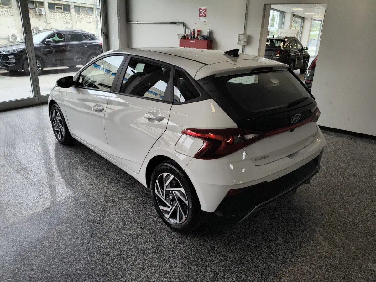 Hyundai i20 nuova a Macerata (3)