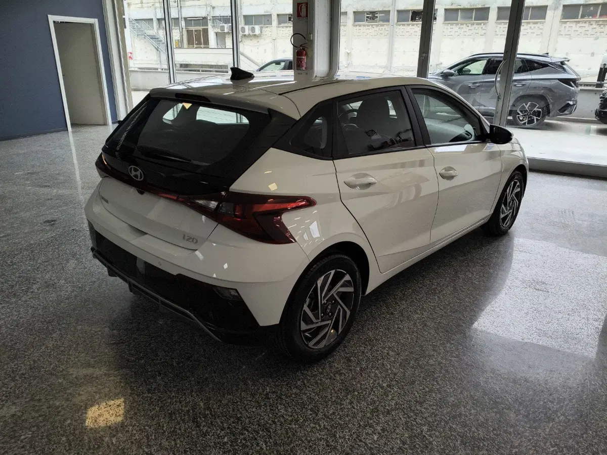 Hyundai i20 nuova a Macerata (6)