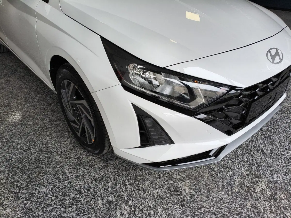 Hyundai i20 nuova a Macerata (9)