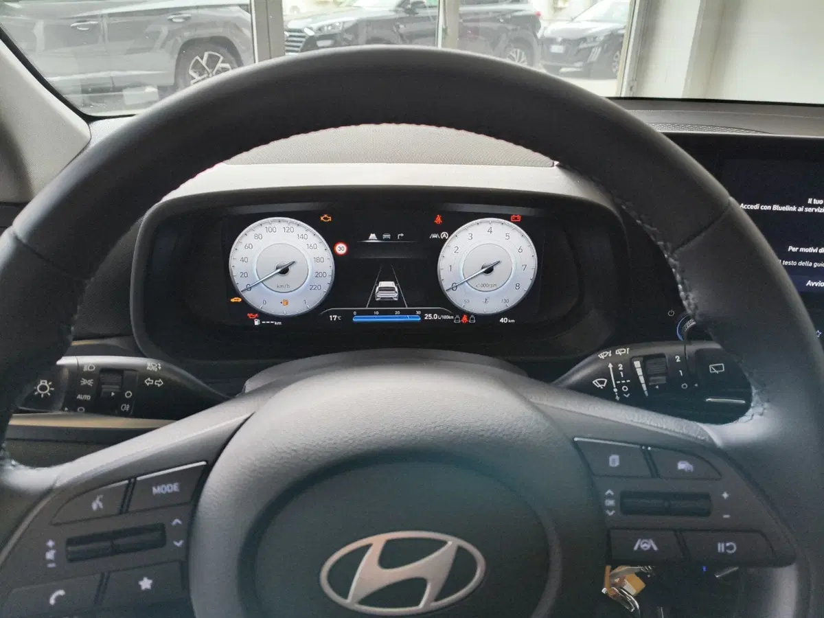 Hyundai Bayon nuova a Macerata (17)
