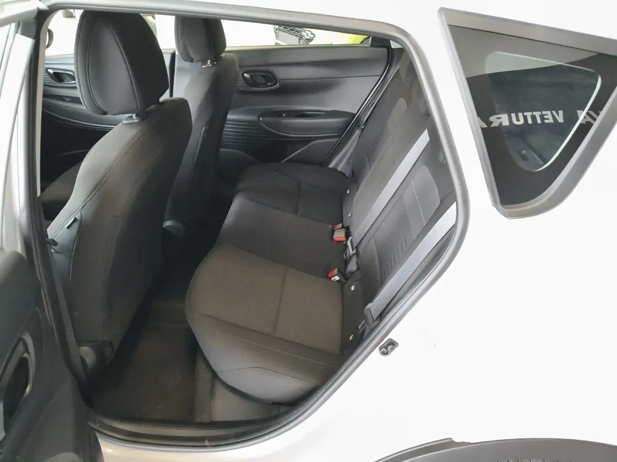 Hyundai Bayon nuova a Macerata (18)
