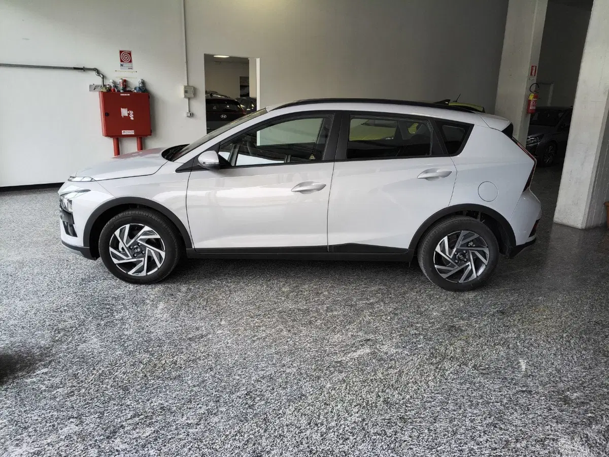 Hyundai Bayon nuova a Macerata (2)