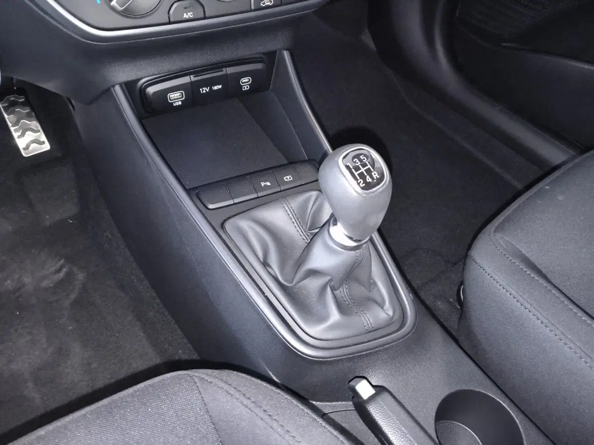 Hyundai Bayon nuova a Macerata (20)