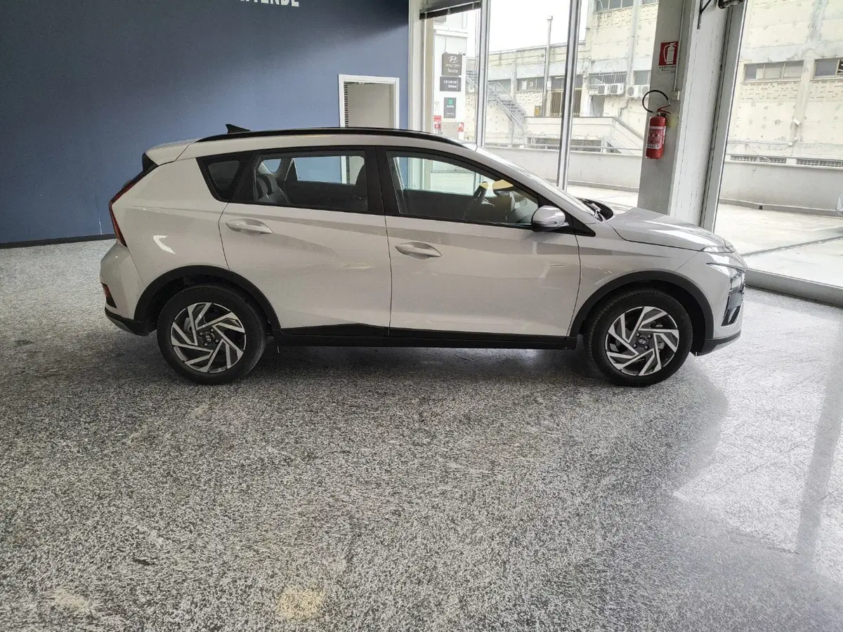 Hyundai Bayon nuova a Macerata (7)