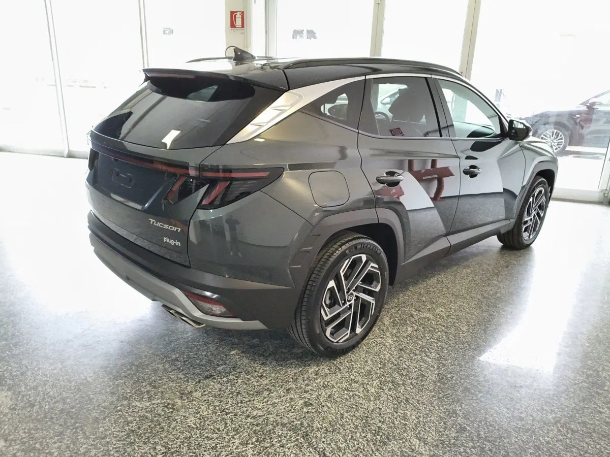 Hyundai Tucson nuova a Macerata (3)